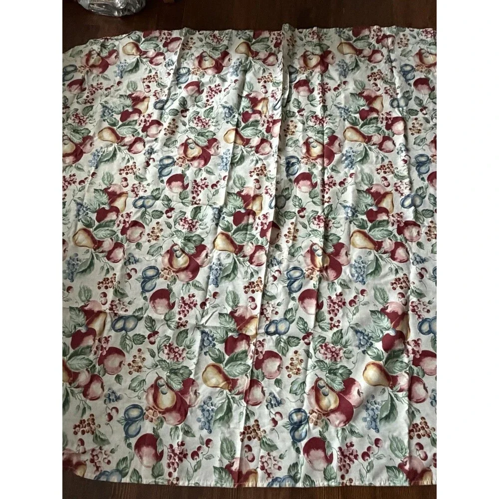 Vtg Retro Farm Produce Still Life Plum Cherries Print Tablecloth  82 x 60
